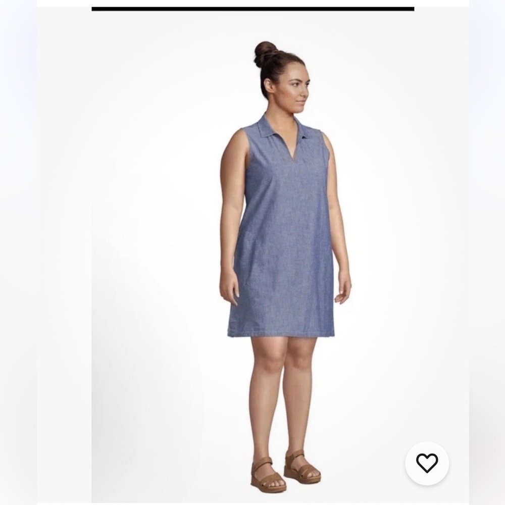 1X Sleeveless V-Neck Chambray Shift Dress in Blue